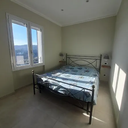 Apartment Schoene Mit Herrlicher Aussicht
